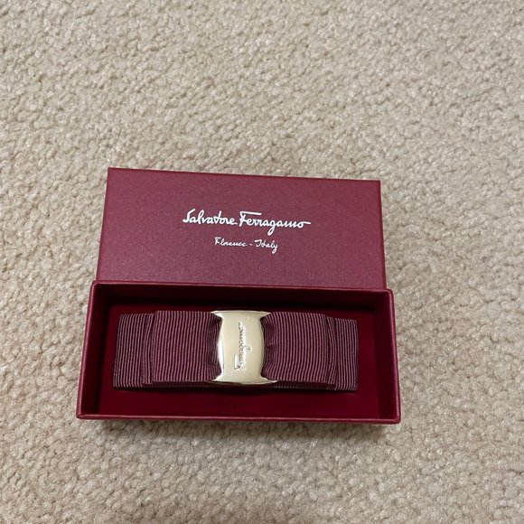 NEW!  Salvatore Ferragamo Vara Bow Clip - Picture 3 of 9